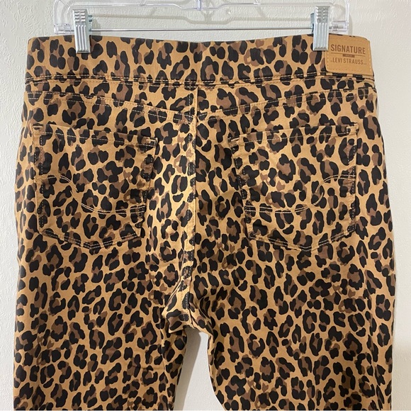 Levi’s Signature Totally Shaping Pull On Skinny Animal Leopard Print Jeans 16L - Picture 6 of 7